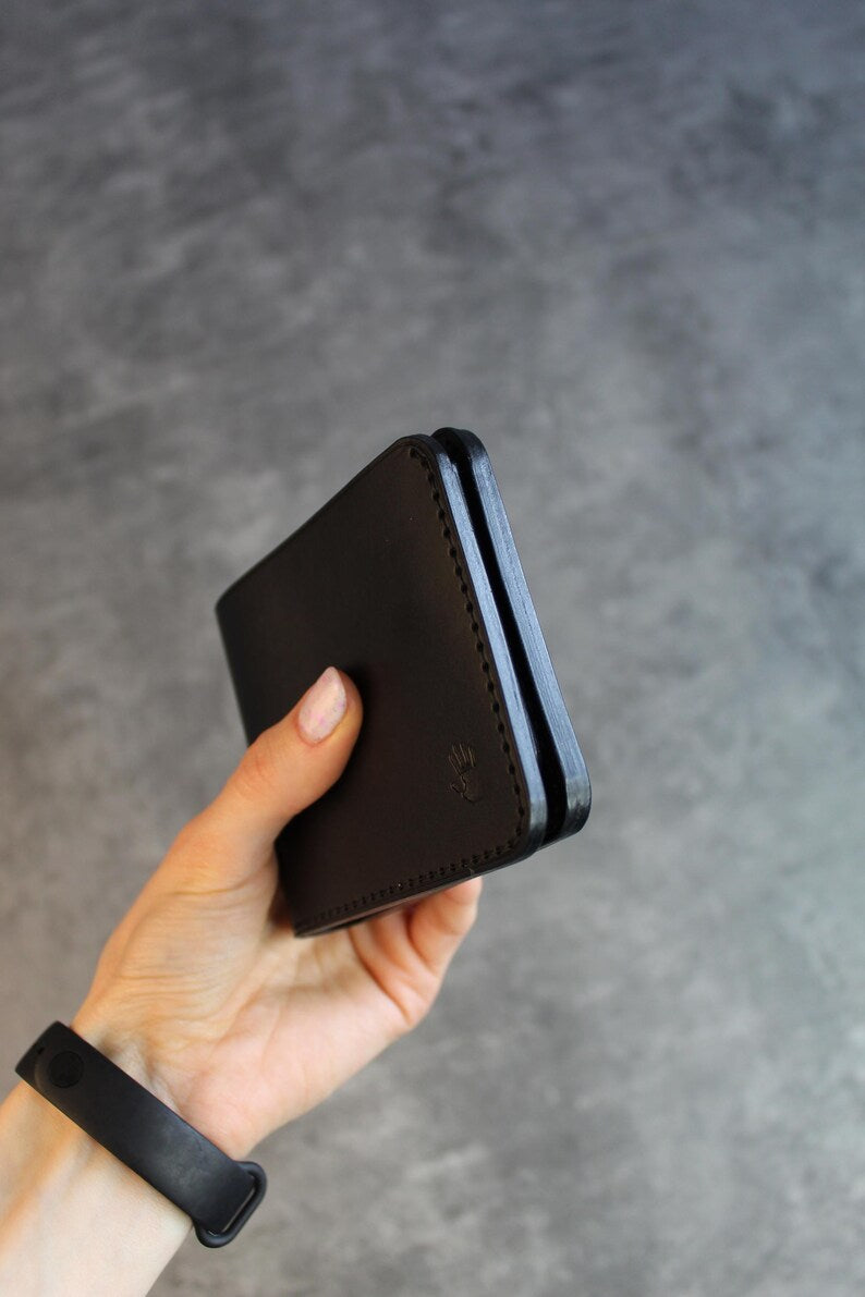 Leather Bifold Wallet, Full Grain Vegetable Tanned,6 Card Slots, ID Window