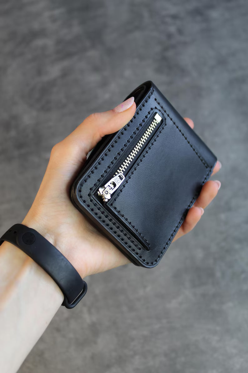 Leather Bifold Wallet, Full Grain Vegetable Tanned,6 Card Slots, ID Window